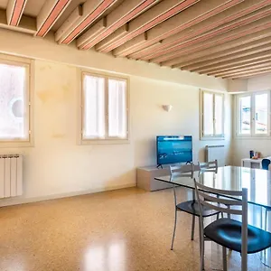  Apartment Ca' Dei Mercanti Italy